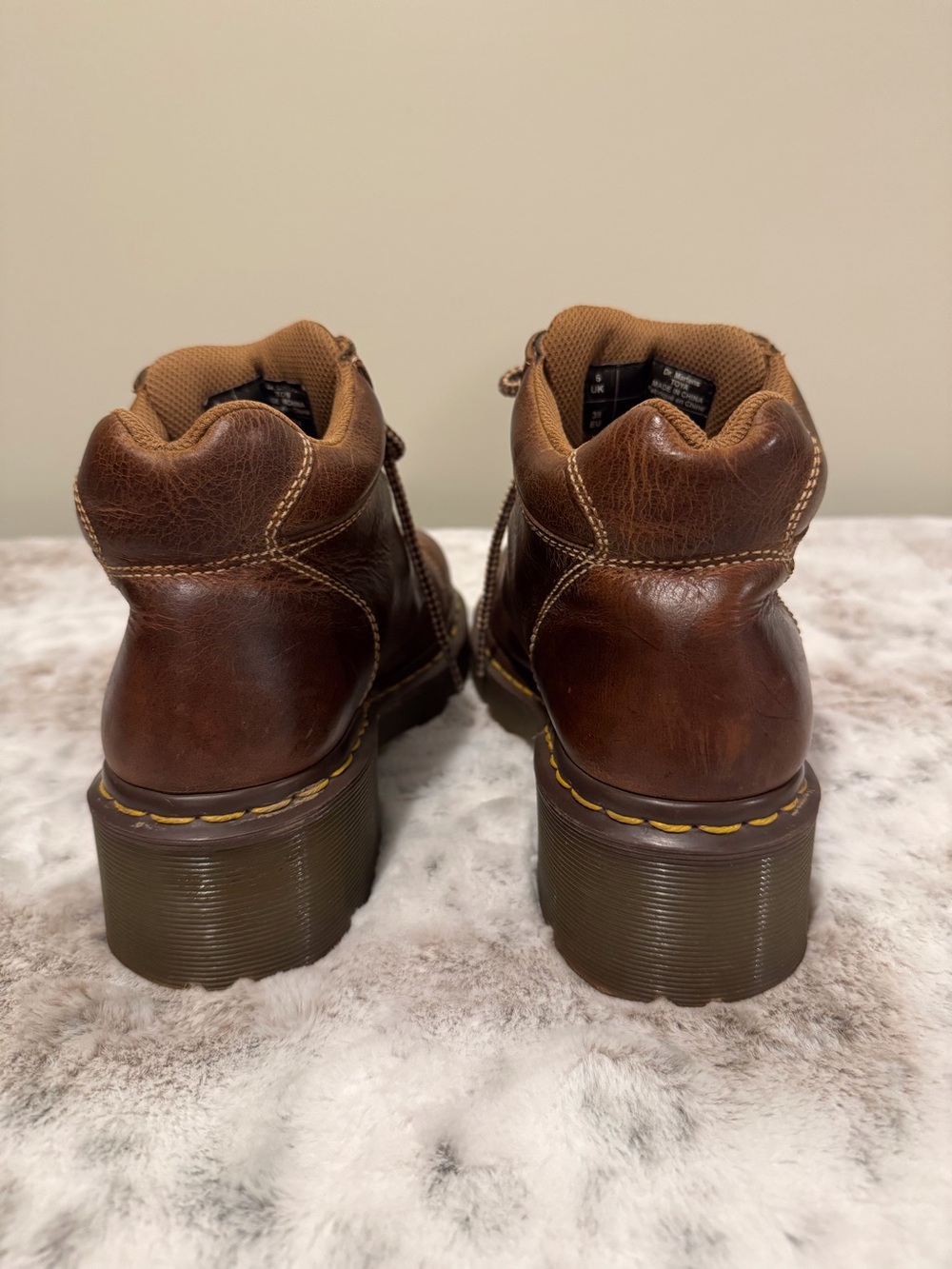 DR. MARTENS AIR WAIR TOYA Rich Brown Color Leather Boot, Great looking boots! - Picture 4 of 11